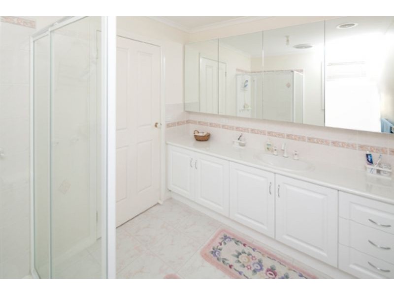 55 Chirnside Road, Berwick VIC 3806