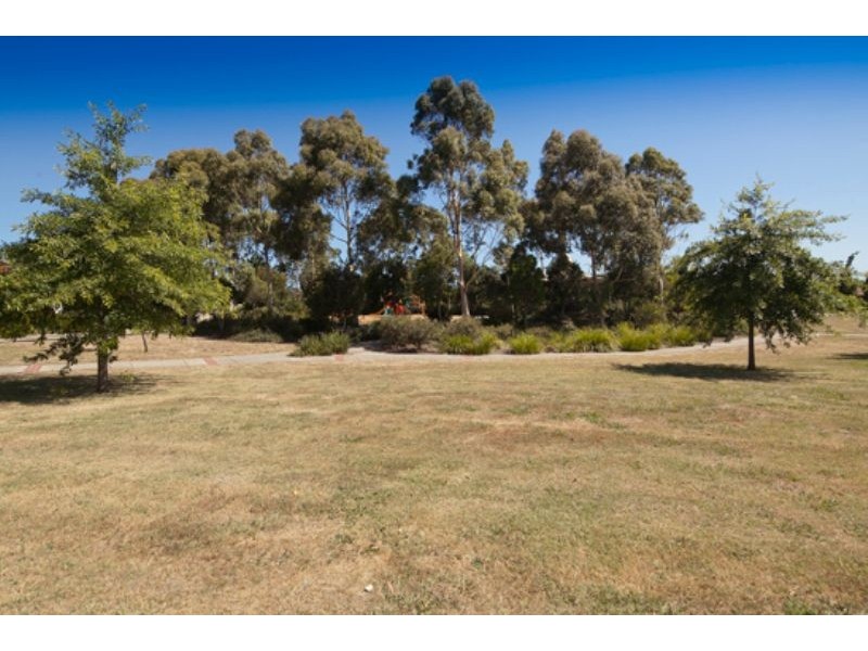 55 Chirnside Road, Berwick VIC 3806
