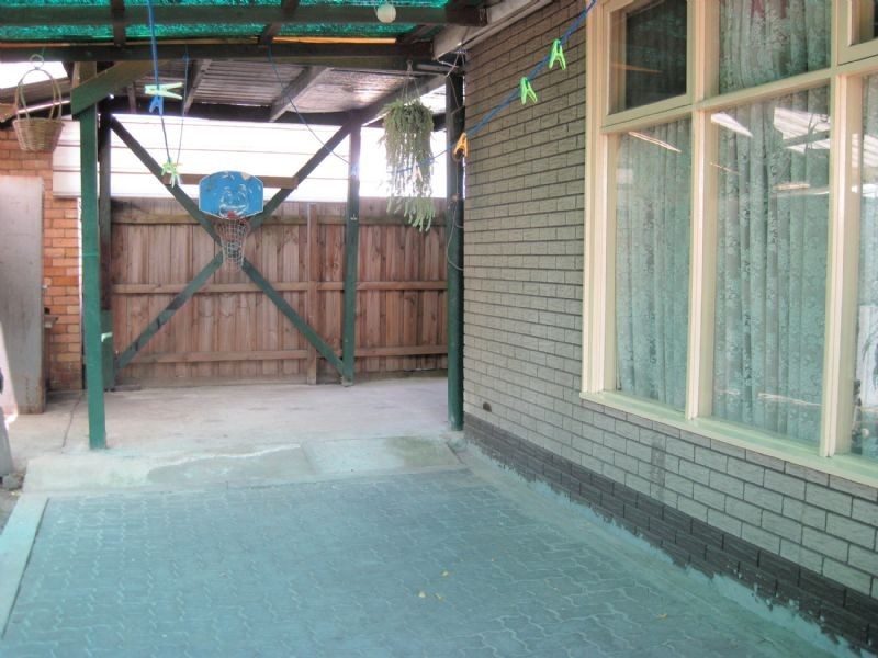 9 Stanhope Street, Dandenong VIC 3175