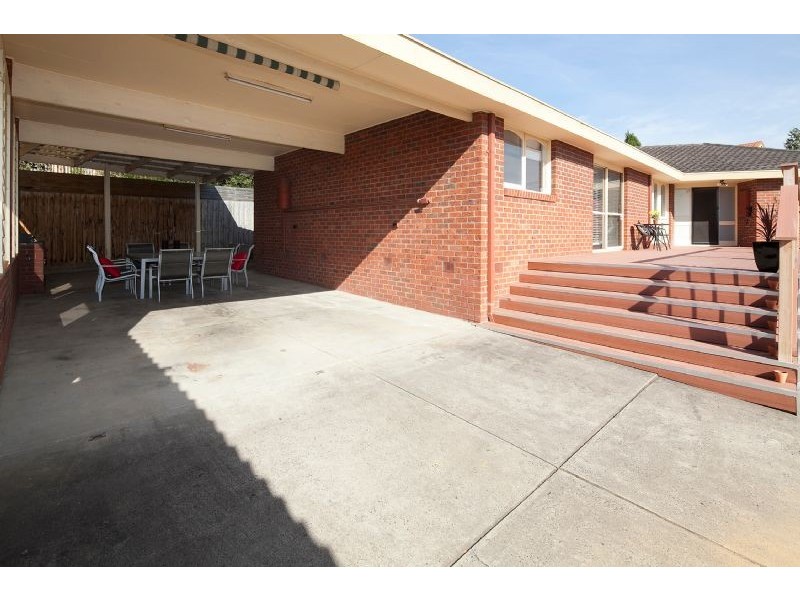 5 Ovens Court, Dandenong North VIC 3175