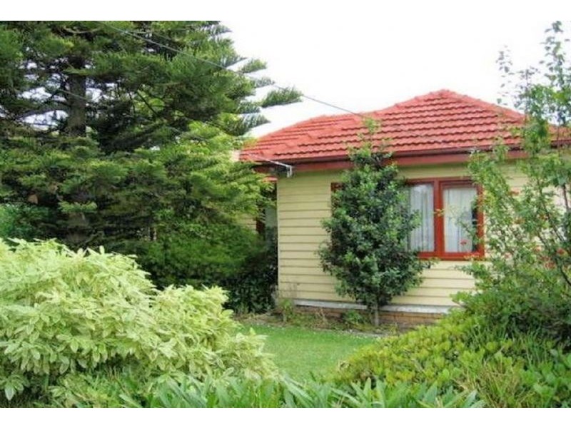 13 Burrows Avenue, Dandenong VIC 3175