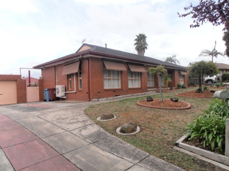 7 Searle Court, Dandenong North VIC 3175