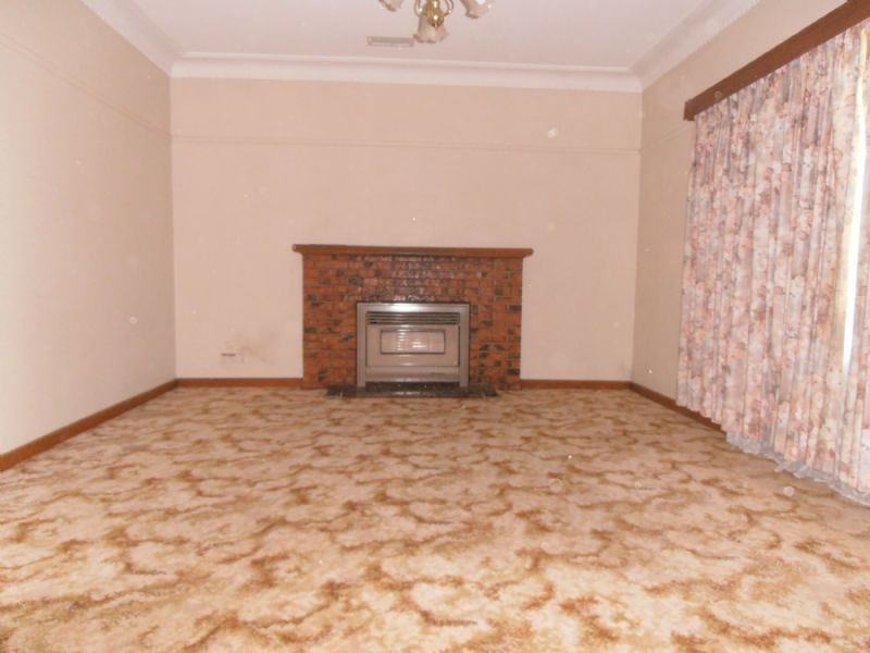 5 Charles Street, Dandenong VIC 3175