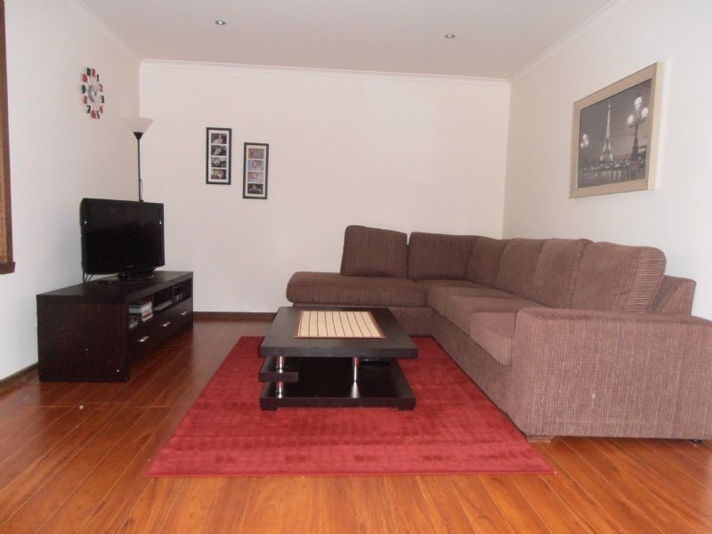 2/90 Clow Street, Dandenong VIC 3175