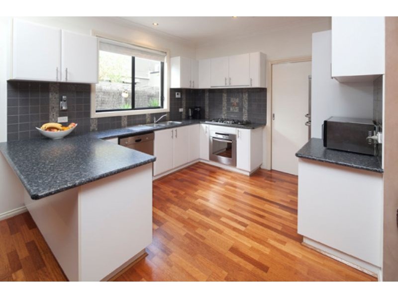 2/13 Masters Street, Dandenong VIC 3175