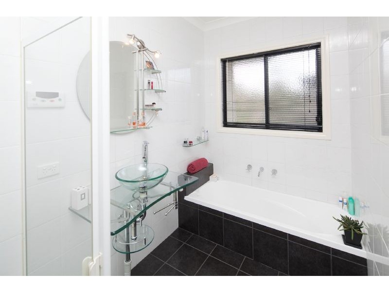 2/13 Masters Street, Dandenong VIC 3175