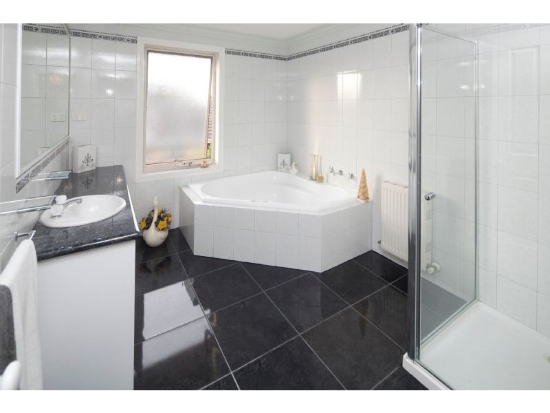 1 Melbe Crescent, Dandenong VIC 3175