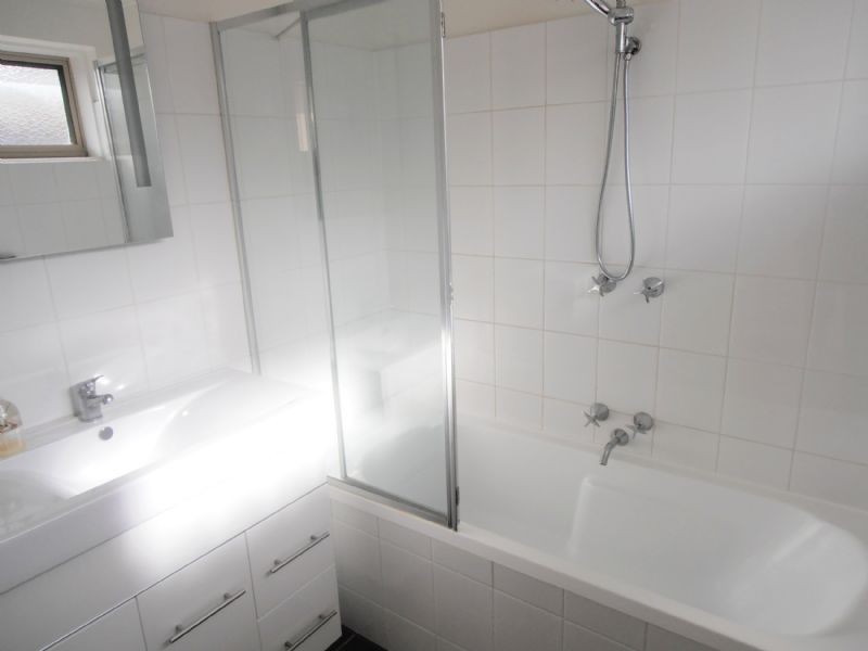 2/24 Rodd Street, Dandenong VIC 3175