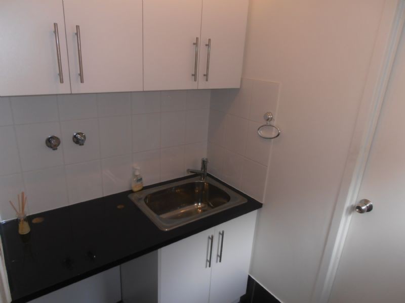 2/24 Rodd Street, Dandenong VIC 3175