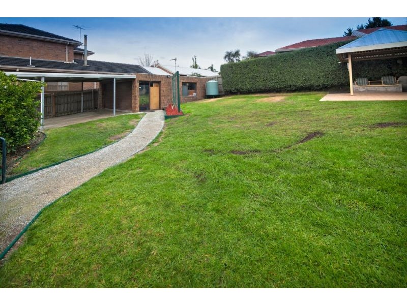 34 William Hovell Drive, Endeavour Hills VIC 3802