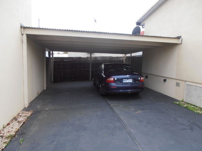 1/10 Regency Street, Dandenong North VIC 3175