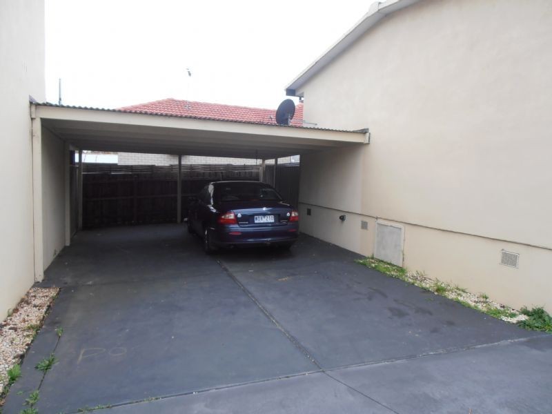1/10 Regency Street, Dandenong North VIC 3175