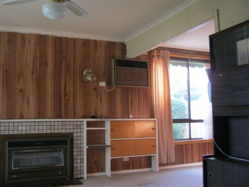 19 Barbara Avenue, Dandenong North VIC 3175