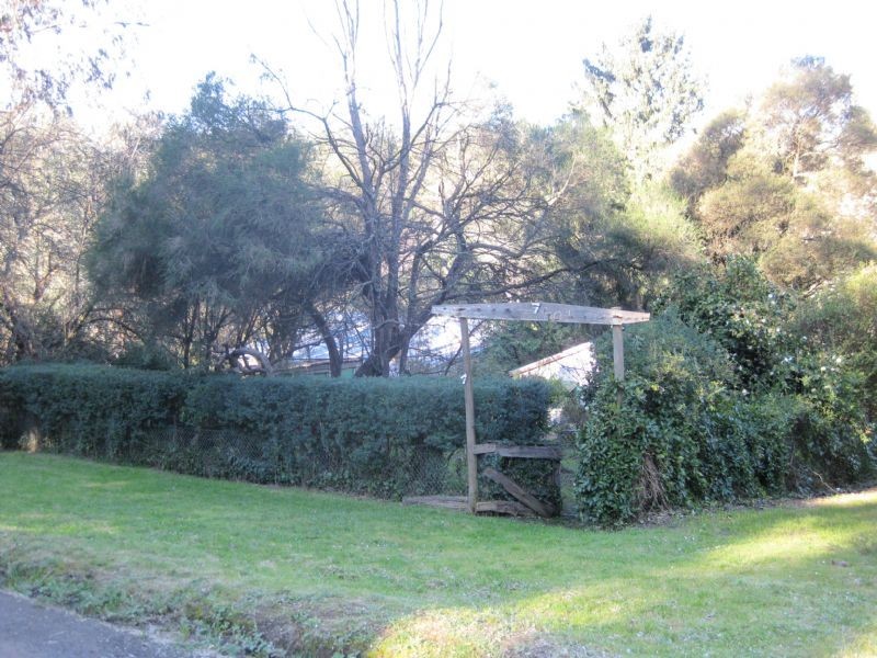 7 Neville Street, Cockatoo VIC 3781