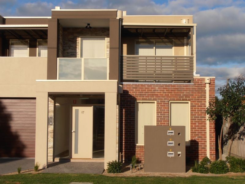 2/17 Stanley Street, Dandenong VIC 3175
