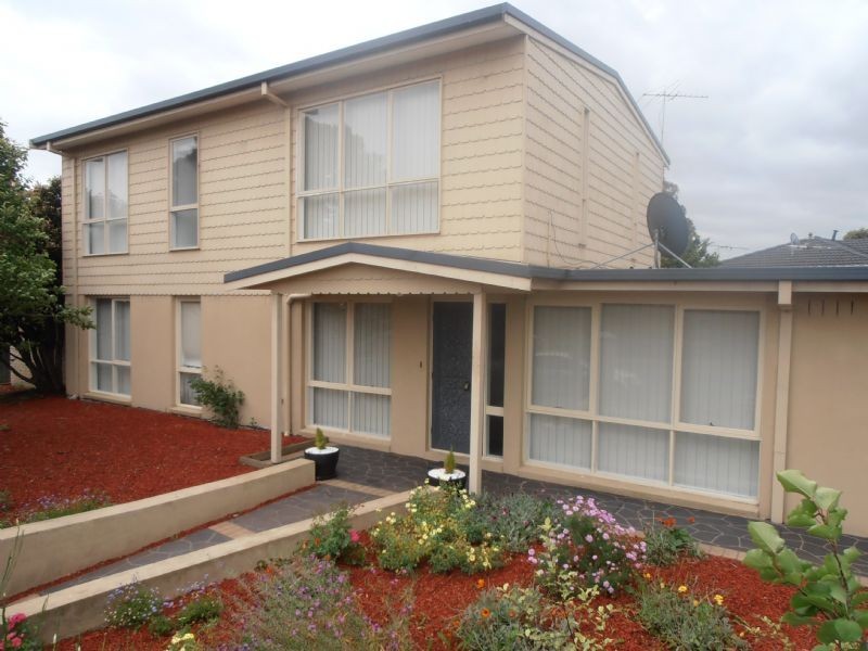 22 David Collins Drive, Endeavour Hills VIC 3802