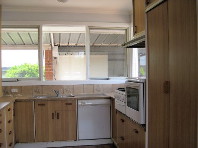 7 Sarona Street, Dandenong VIC 3175