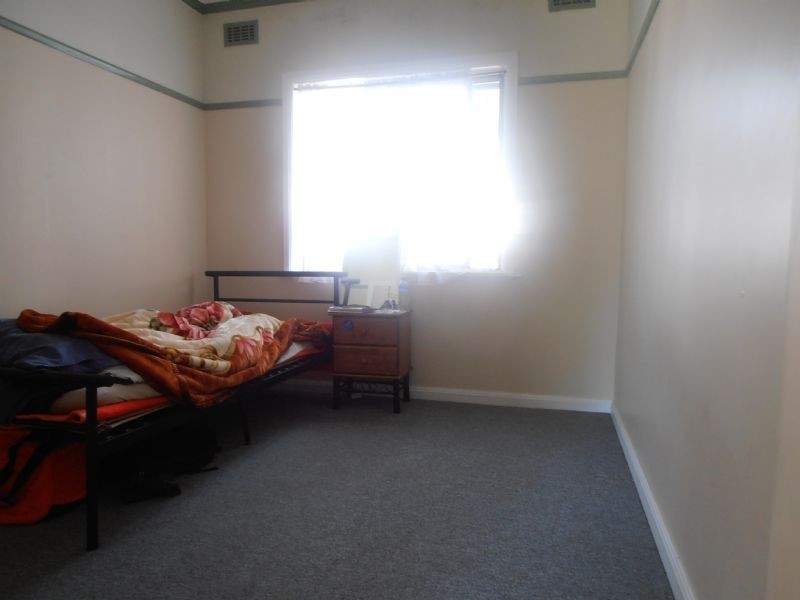 1 & 2/2 Bedwell Avenue, Dandenong VIC 3175