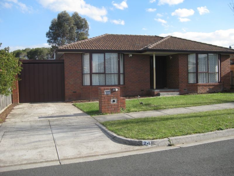 24 McKeon Circuit, Dandenong North VIC 3175