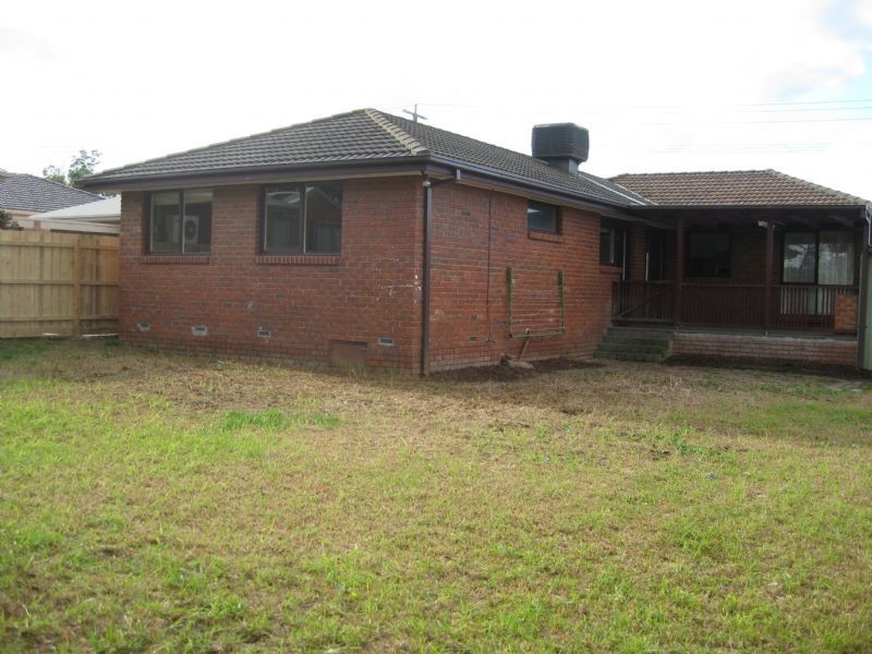 24 McKeon Circuit, Dandenong North VIC 3175