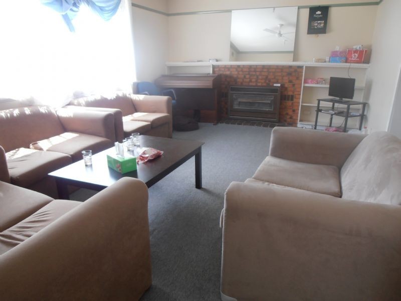 1 & 2/2 Bedwell Avenue, Dandenong VIC 3175