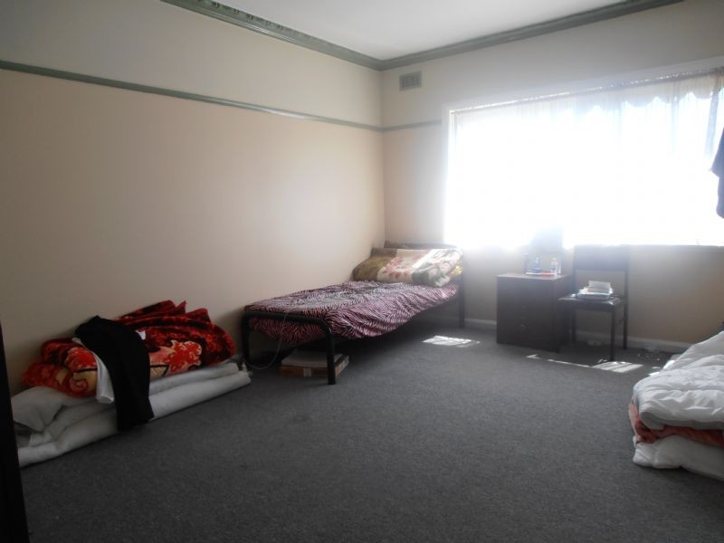 1 & 2/2 Bedwell Avenue, Dandenong VIC 3175