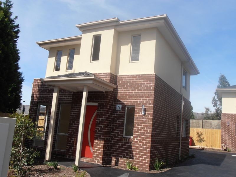 5/65 Blaxland Drive, Dandenong North VIC 3175