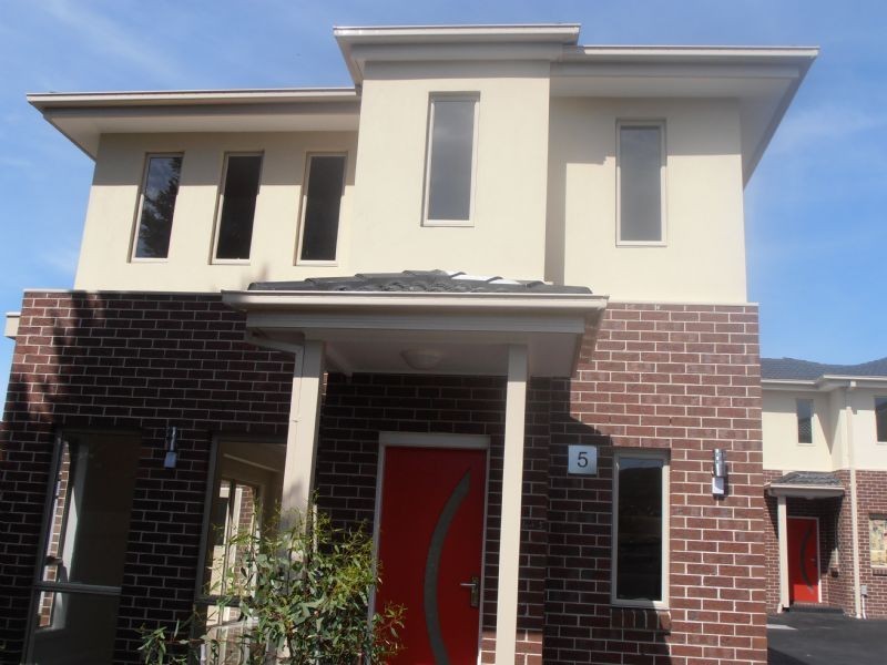 5/65 Blaxland Drive, Dandenong North VIC 3175