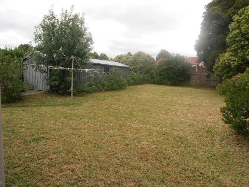 1 Cedar Street, Doveton VIC 3177