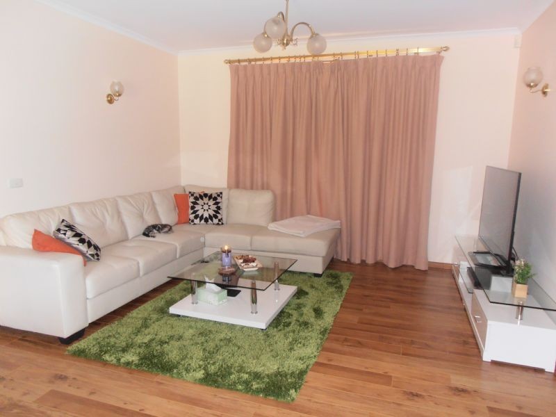 1/61-63 Gunns Road, Hallam VIC 3803