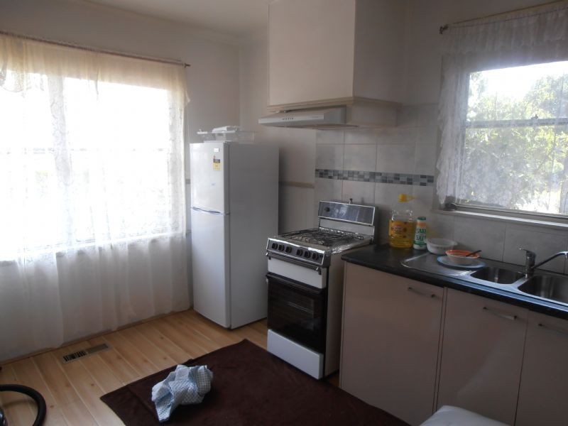 42 Waratah Drive, Doveton VIC 3177