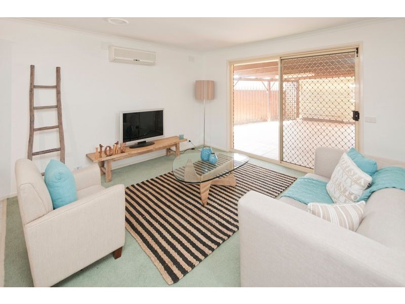 30 Broadwalk Grove, Endeavour Hills VIC 3802