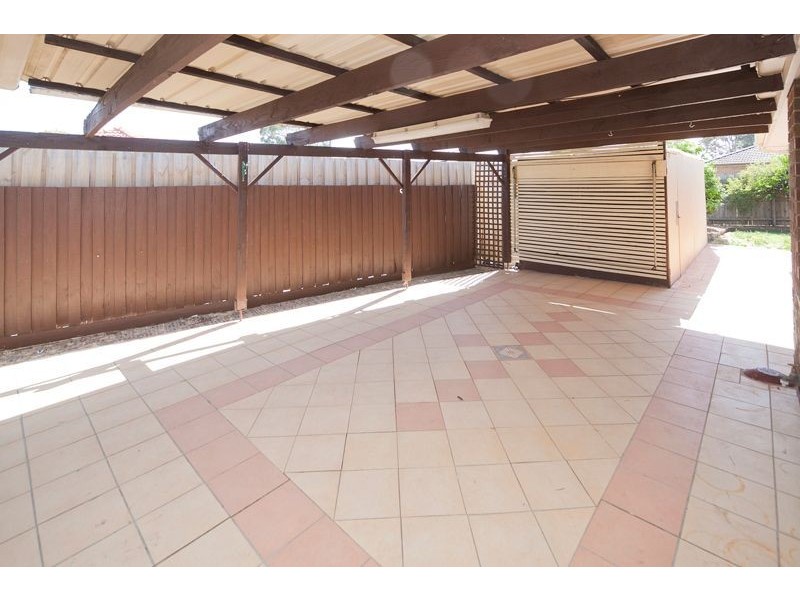 30 Broadwalk Grove, Endeavour Hills VIC 3802