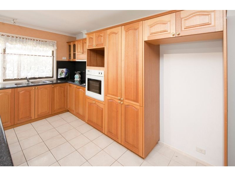 30 Broadwalk Grove, Endeavour Hills VIC 3802