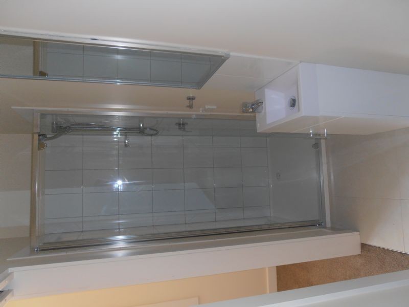 2/16 Floriana Avenue, Doveton VIC 3177