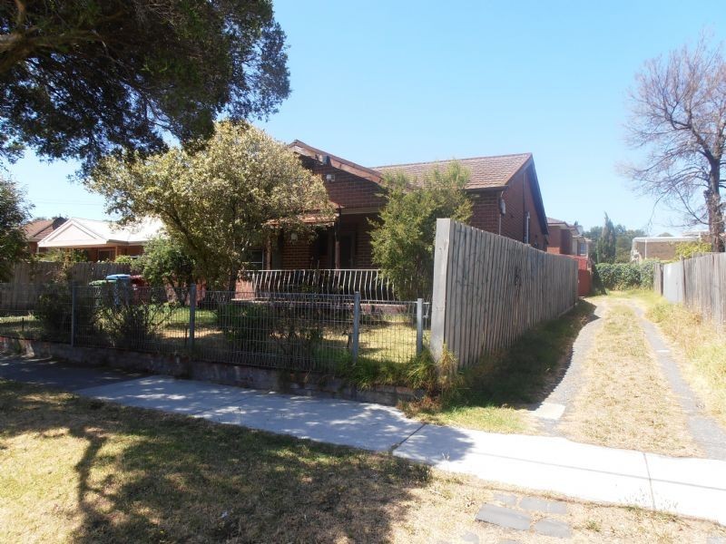 22 Pickett Street, Dandenong VIC 3175