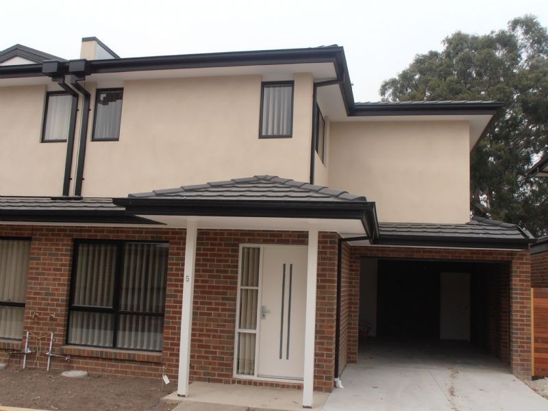 5/2-4 Edinburgh Drive, Beaconsfield VIC 3807