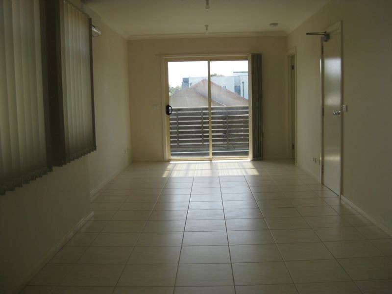 2/17 Stanley Street, Dandenong VIC 3175