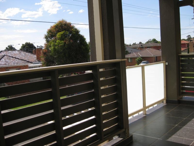 2/17 Stanley Street, Dandenong VIC 3175