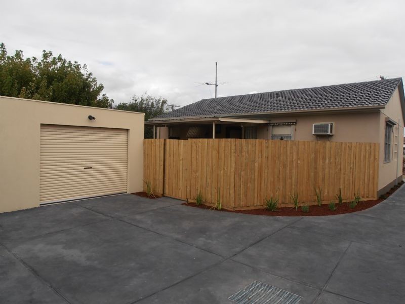 1/3 Privet Court, Doveton VIC 3177