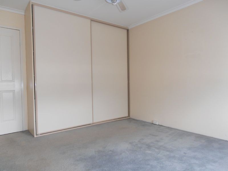 1/3 Privet Court, Doveton VIC 3177