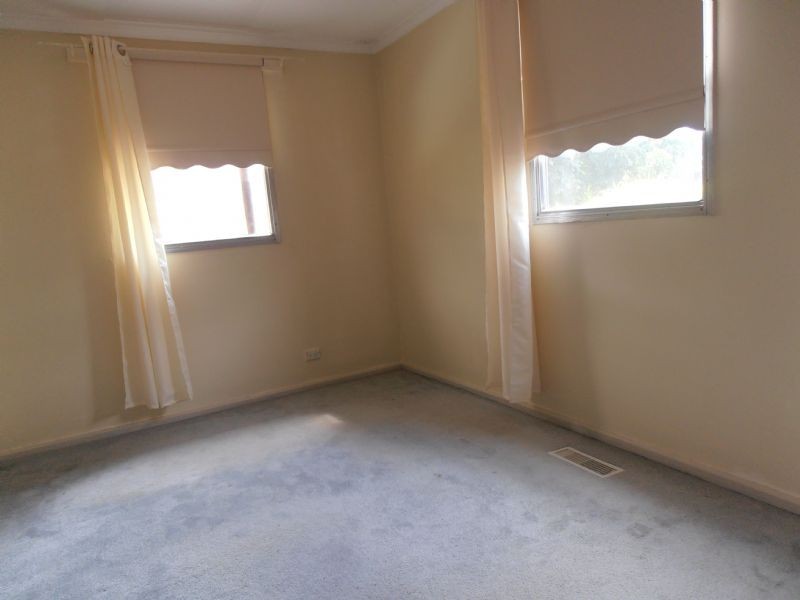 1/3 Privet Court, Doveton VIC 3177