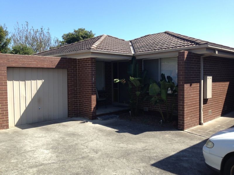 1/2 Horatio Street, Noble Park VIC 3174