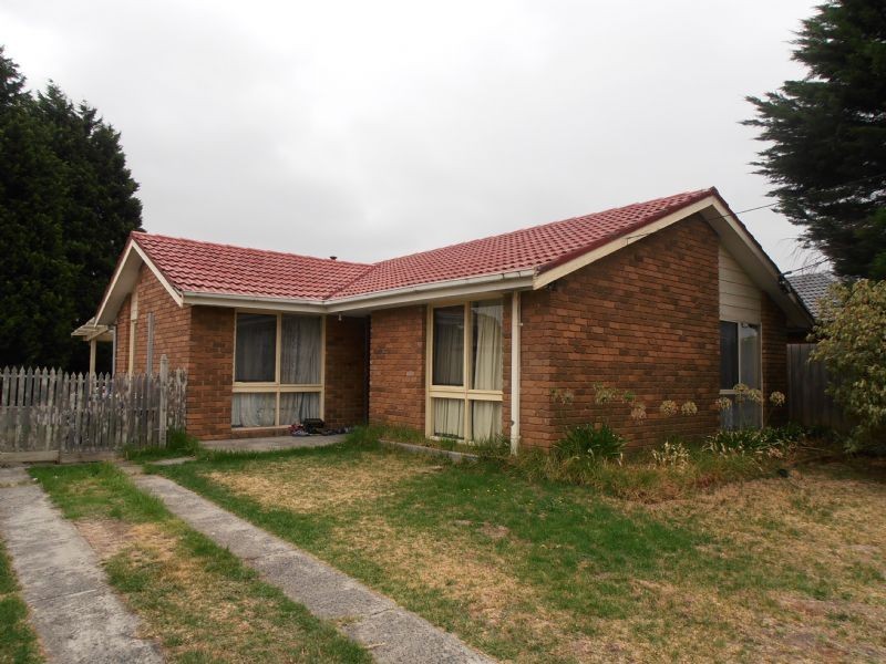 16 Jarvis Crescent, Dandenong North VIC 3175