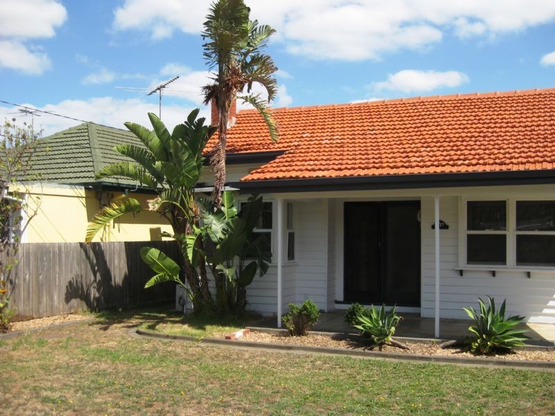 1/17 King George Parade, Dandenong VIC 3175