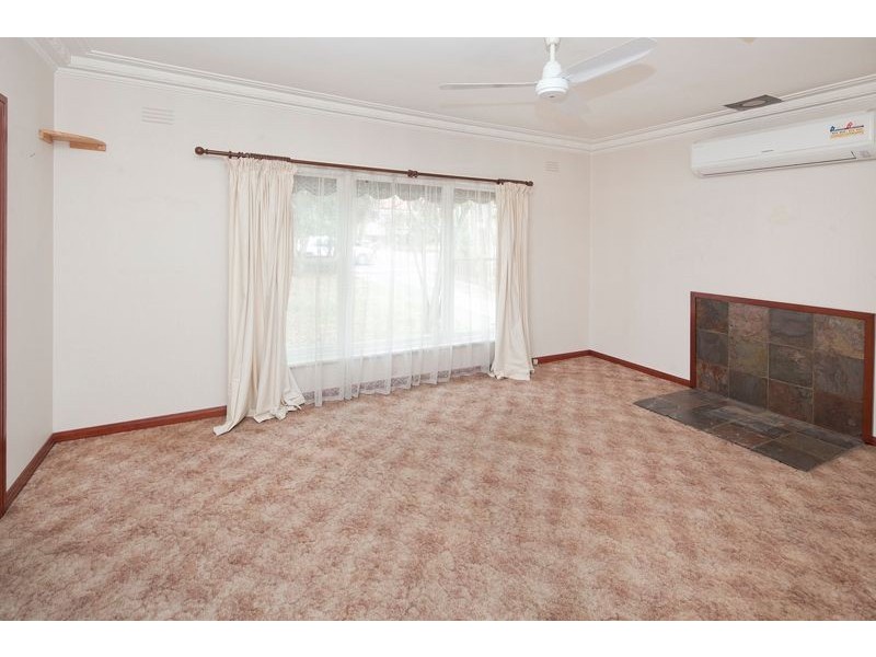 6 Nicole Avenue, Dandenong North VIC 3175
