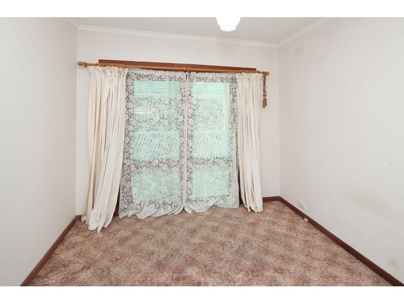 6 Nicole Avenue, Dandenong North VIC 3175