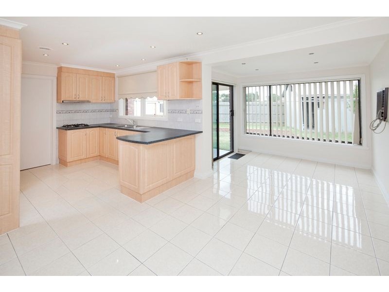 27 Gerard Street, Dandenong VIC 3175