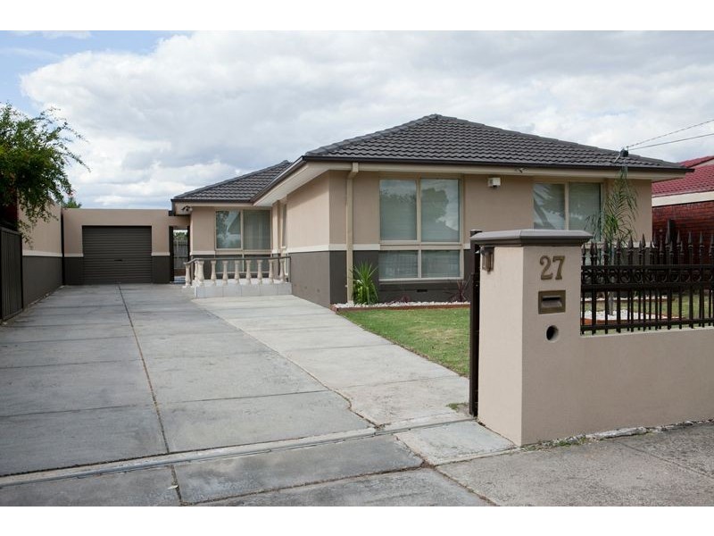 27 Gerard Street, Dandenong VIC 3175