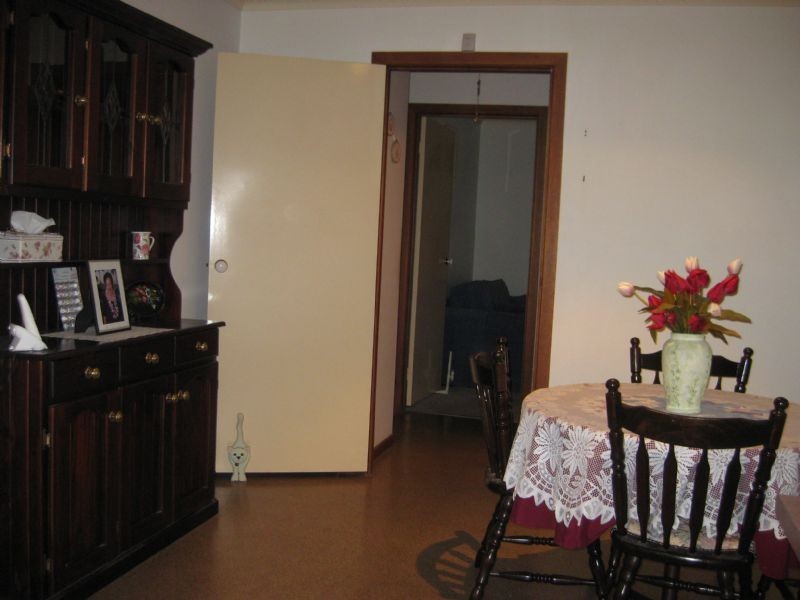 2/4 Johnston Avenue, Eumemmerring VIC 3177